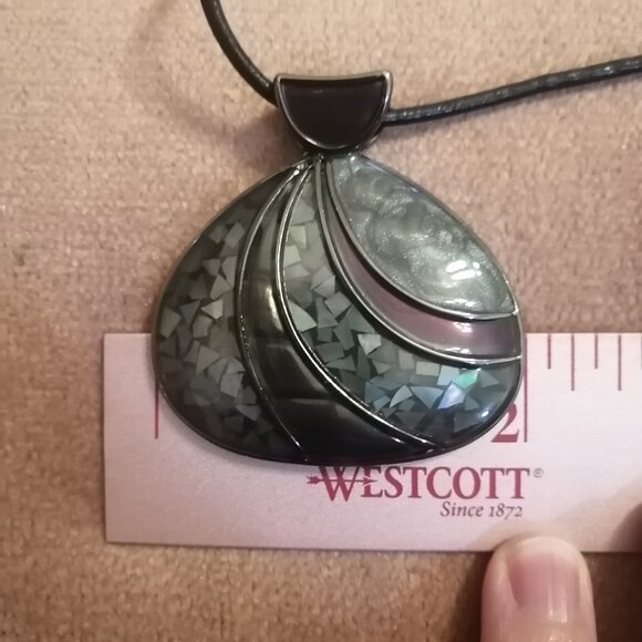 Lia Sophia "Seaside" Statement Necklace, Genuine Mother-of-Pearl - Picture 10 of 10